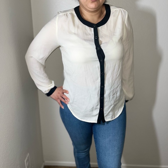 212 Collection Medium Button Down Long Sleeve White - Picture 8 of 9